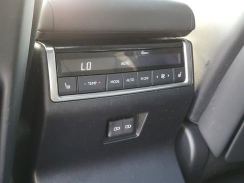 Used 2024 Lexus GX 550 w/ Accessory Package (2T) image 14