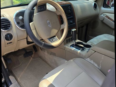 Used 2009 Ford Explorer Eddie Bauer RWD image 14
