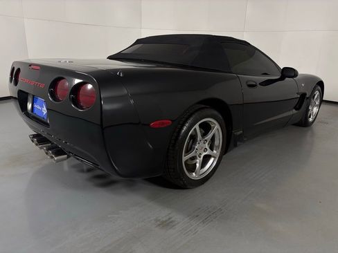 Used 2003 Chevrolet Corvette Base w/ Preferred Equipment Group1 image 13