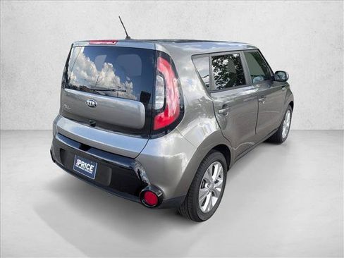 Used 2016 Kia Soul + FWD image 5