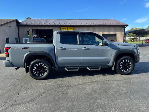 Used 2022 Nissan Frontier PRO-4X image 4