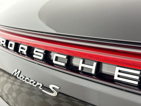 Certified 2020 Porsche Macan S image 32