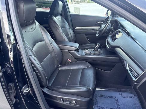 Used 2019 Cadillac XT4 Premium Luxury image 17