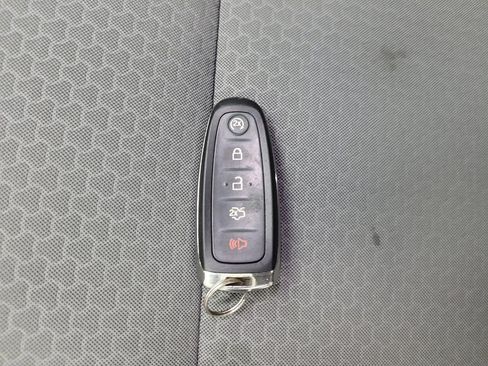 Used 2019 Ford Escape SE AWD/4WD image 32