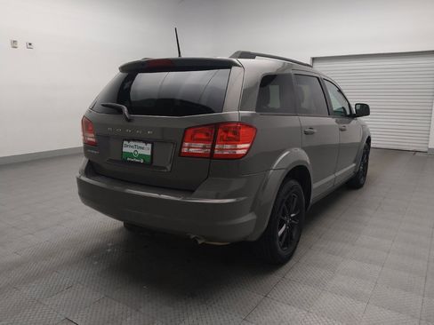 Used 2020 Dodge Journey SE w/ Blacktop Package FWD image 9
