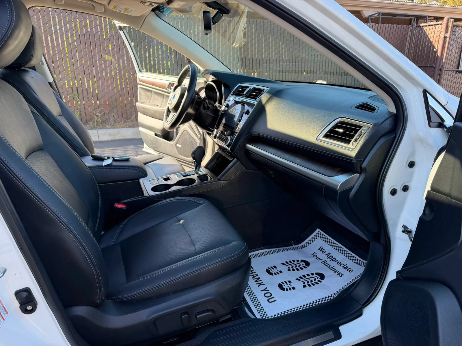 Used 2019 Subaru Outback 3.6R Limited w/ Popular Package #2 AWD/4WD image 17