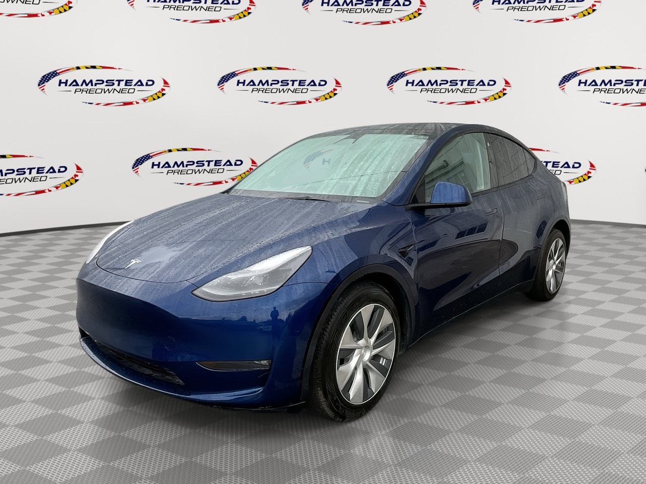 Used 2023 Tesla Model Y Long Range AWD/4WD image 1