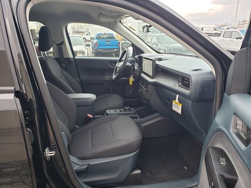 New 2025 Ford Maverick XL image 21