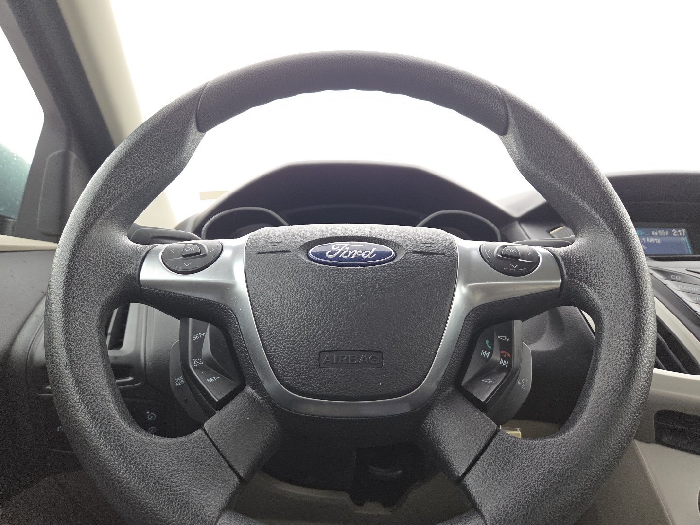 Used 2012 Ford Focus SE FWD image 22