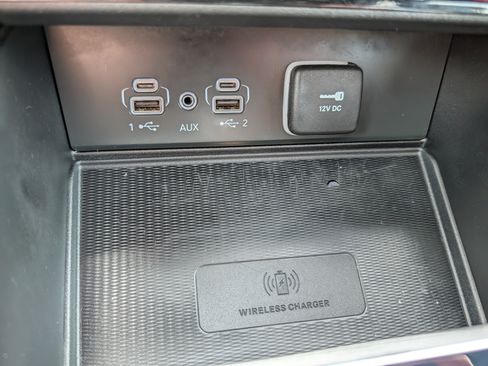 Used 2023 Jeep Grand Cherokee Altitude AWD/4WD image 33