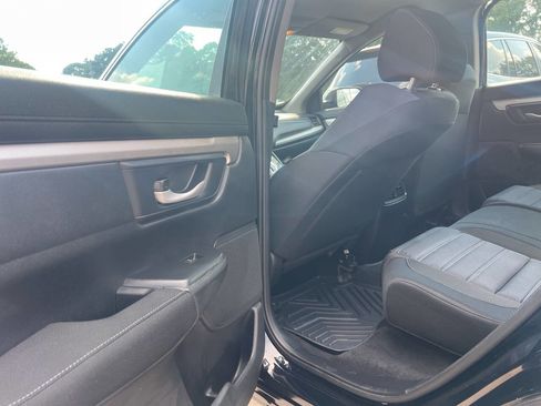 Used 2018 Honda CR-V LX image 26