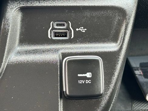 Used 2025 RAM ProMaster 2500 w/ Convenience Group FWD image 20