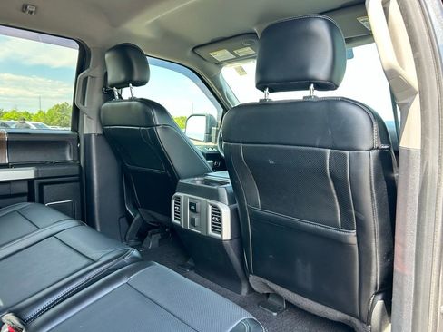 Used 2016 Ford F150 Lariat w/ Equipment Group 501A Mid AWD/4WD image 17