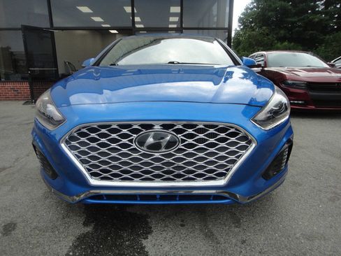 Used 2018 Hyundai Sonata Limited FWD image 2