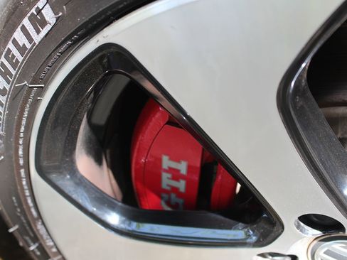 Used 2015 Volkswagen GTI Autobahn image 62
