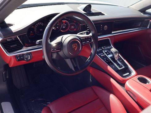 Certified 2022 Porsche Panamera 4 w/ Premium Package image 4