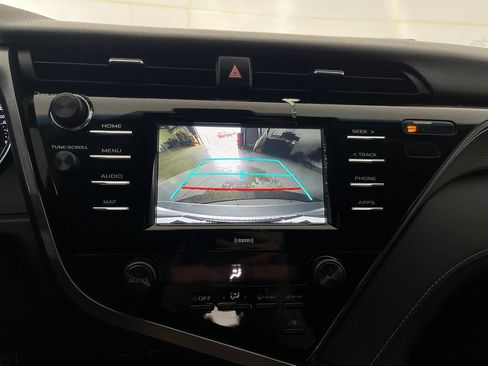 Used 2020 Toyota Camry SE FWD image 66