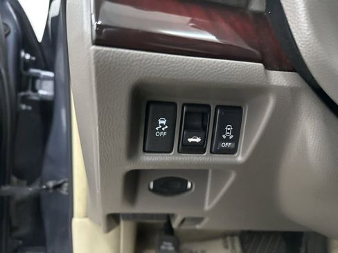 Used 2011 INFINITI G37 Journey w/ Premium Pkg image 18