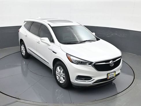 Used 2021 Buick Enclave Essence w/ Sound and Sites Package FWD image 16