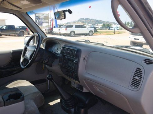 Used 2000 MAZDA B-Series Pickup 4x4 Cab Plus B4000 image 28