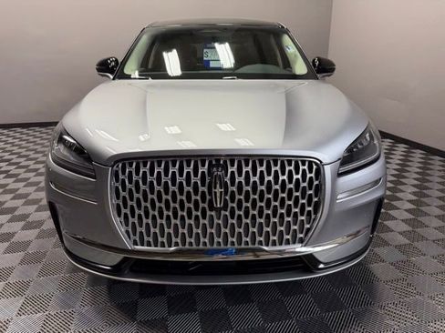 Used 2023 Lincoln Corsair AWD w/ Equipment Group 101A image 4