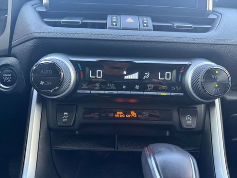 Used 2024 Toyota RAV4 XLE Premium FWD image 4
