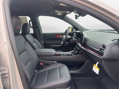 New 2026 Chevrolet Traverse Z71 w/ Driver Confidence Package image 15