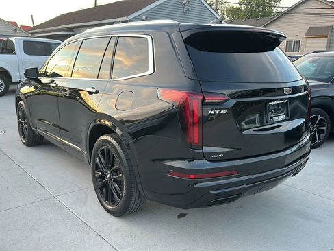 Used 2021 Cadillac XT6 Premium Luxury w/ LPO, ONYX Package image 6