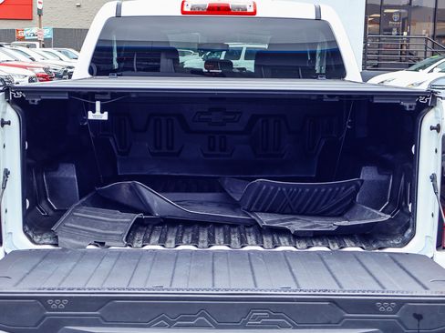 Used 2024 Chevrolet Colorado W/T AWD/4WD image 14