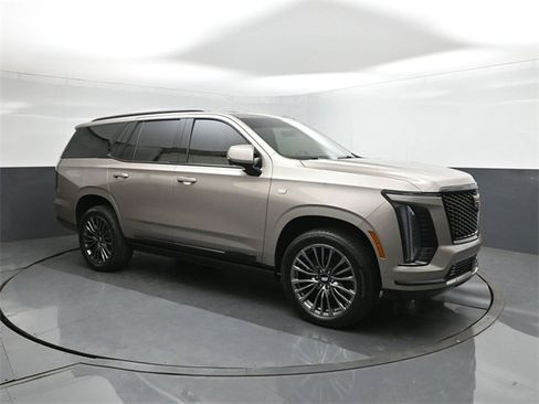 Used 2025 Cadillac Escalade Sport Platinum image 17