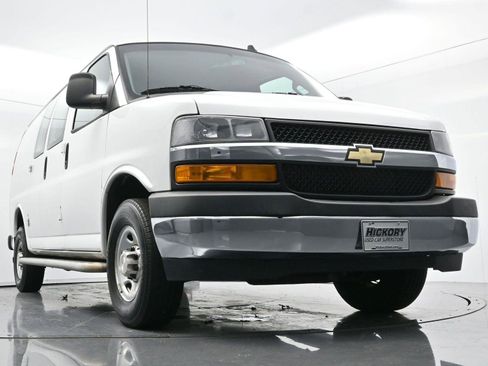 Used 2022 Chevrolet Express 2500 w/ Driver Convenience Package image 36