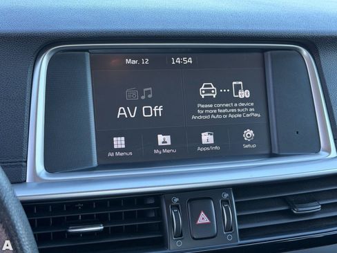 Used 2020 Kia Optima LX image 25