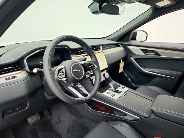 Certified 2026 Jaguar F-PACE R-Dynamic S AWD/4WD image 16