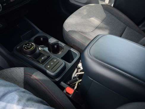 Used 2024 Ford Maverick XLT FWD image 13
