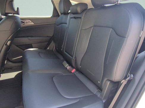 New 2026 Kia Sportage EX AWD/4WD image 13