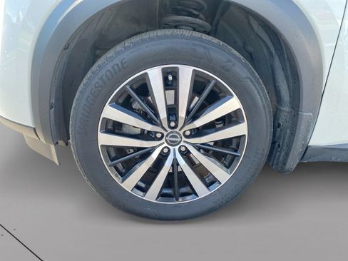 Used 2023 Nissan Pathfinder Platinum FWD image 29