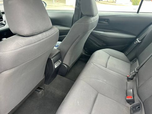 Used 2025 Toyota Corolla LE FWD image 17