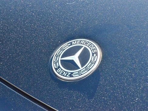 Used 2021 Mercedes-Benz GLB 250 image 12