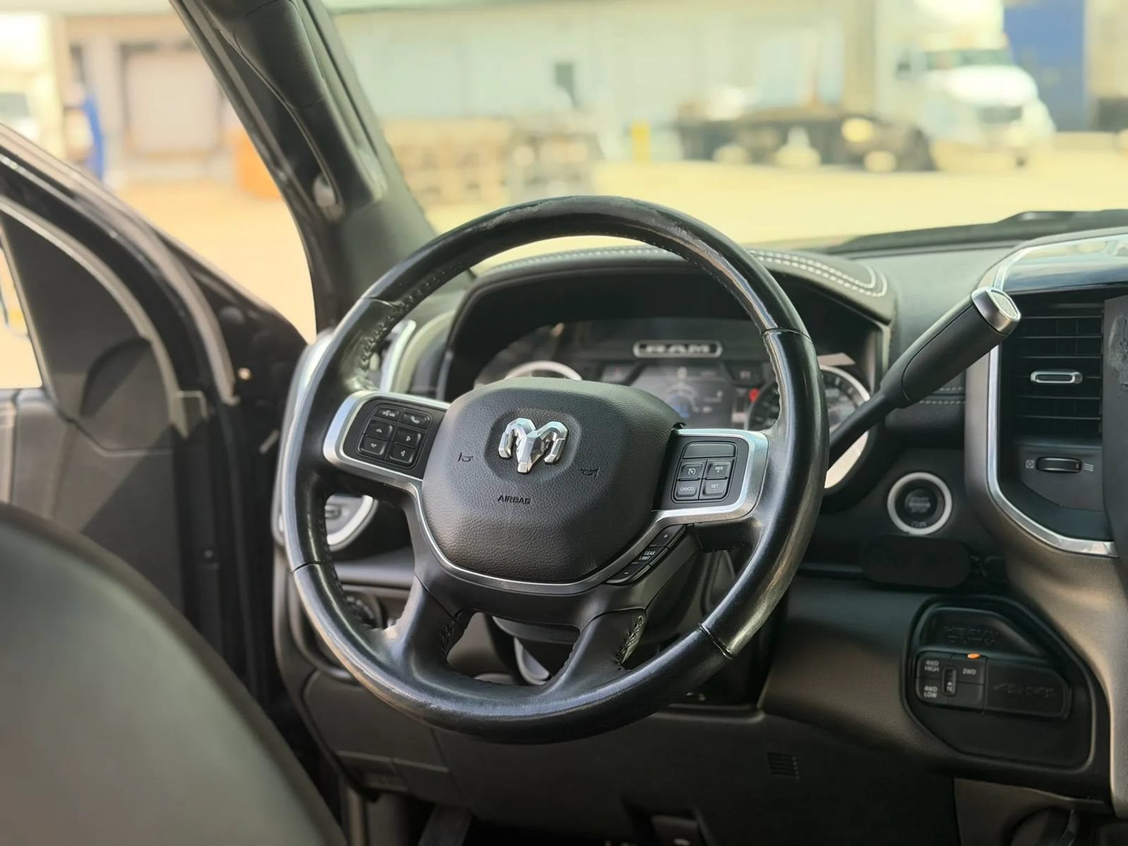 Used 2020 RAM 2500 Laramie w/ Night Edition AWD/4WD image 37