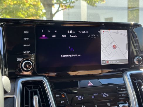 Used 2023 Kia Sorento SX Prestige image 24