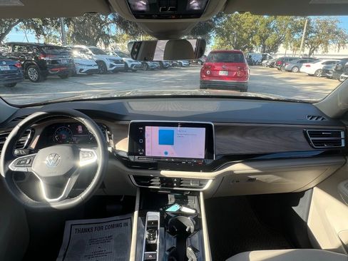 New 2026 Volkswagen Atlas SE FWD image 11