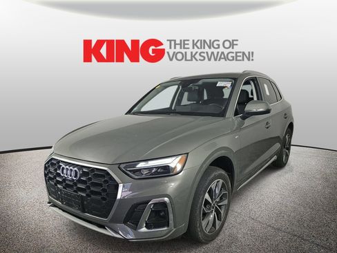 Used 2023 Audi Q5 2.0T Premium Plus w/ Premium Plus Package AWD/4WD image 3