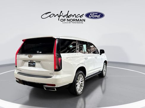 Used 2022 Cadillac Escalade Premium Luxury w/ Performance Package AWD/4WD image 8