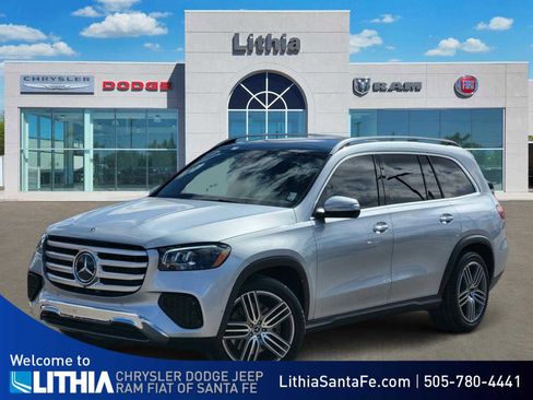 Used 2024 Mercedes-Benz GLS 450 4MATIC image 1