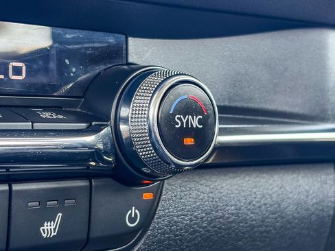 Used 2025 MAZDA MAZDA3 s image 28