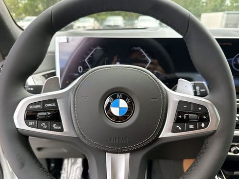 New 2026 BMW X5 xDrive40i w/ M Sport Package AWD/4WD image 33