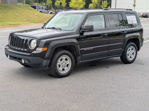 Used 2015 Jeep Patriot Sport w/ Power Value Group FWD image 8