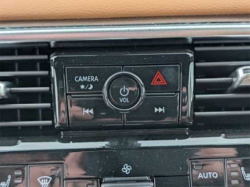 New 2025 Nissan Armada SL image 29