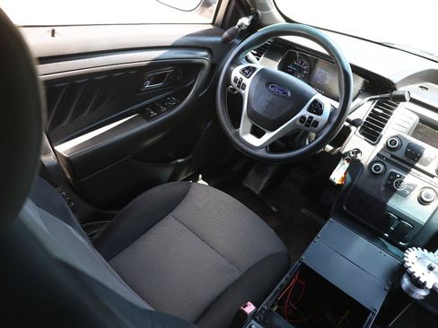Used 2013 Ford Taurus Police Interceptor FWD image 20