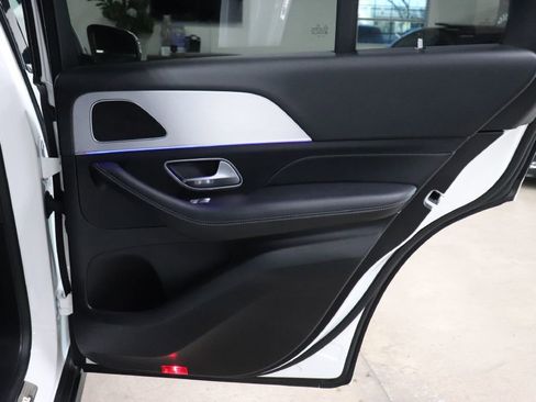 Used 2024 Mercedes-Benz GLE 450e 4MATIC image 18